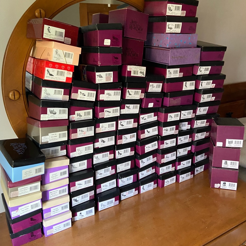 Just the Right Shoe liquidation sale, pick three!! $40.